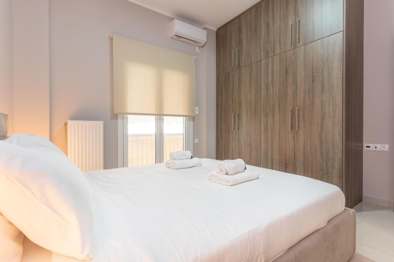 Cosy 2Br Apartment Next To Bars & Restaurants Athena Bagian luar foto