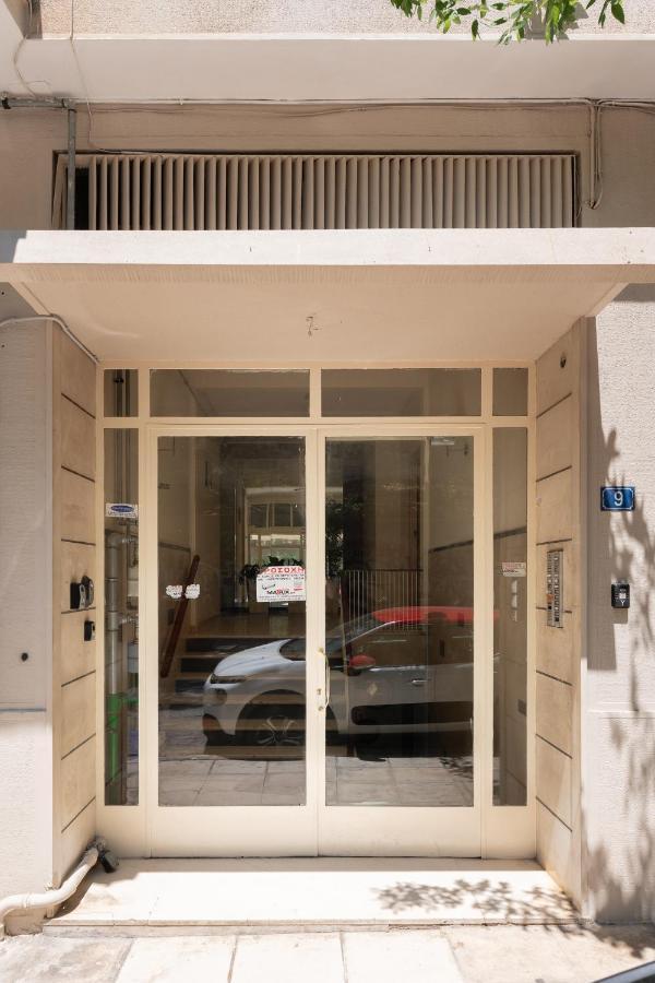 Cosy 2Br Apartment Next To Bars & Restaurants Athena Bagian luar foto