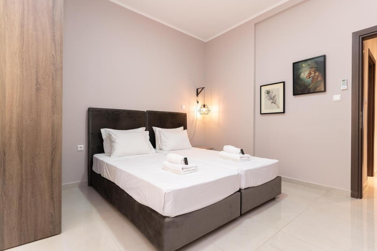 Cosy 2Br Apartment Next To Bars & Restaurants Athena Bagian luar foto