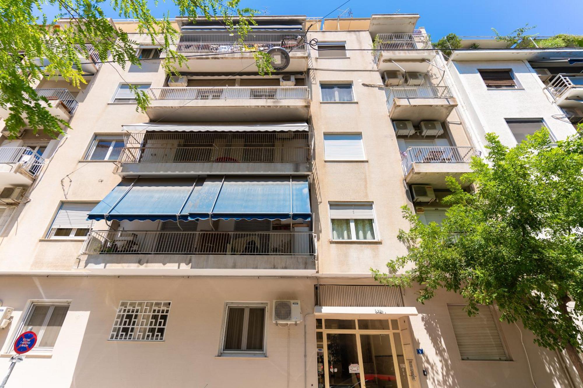 Cosy 2Br Apartment Next To Bars & Restaurants Athena Bagian luar foto